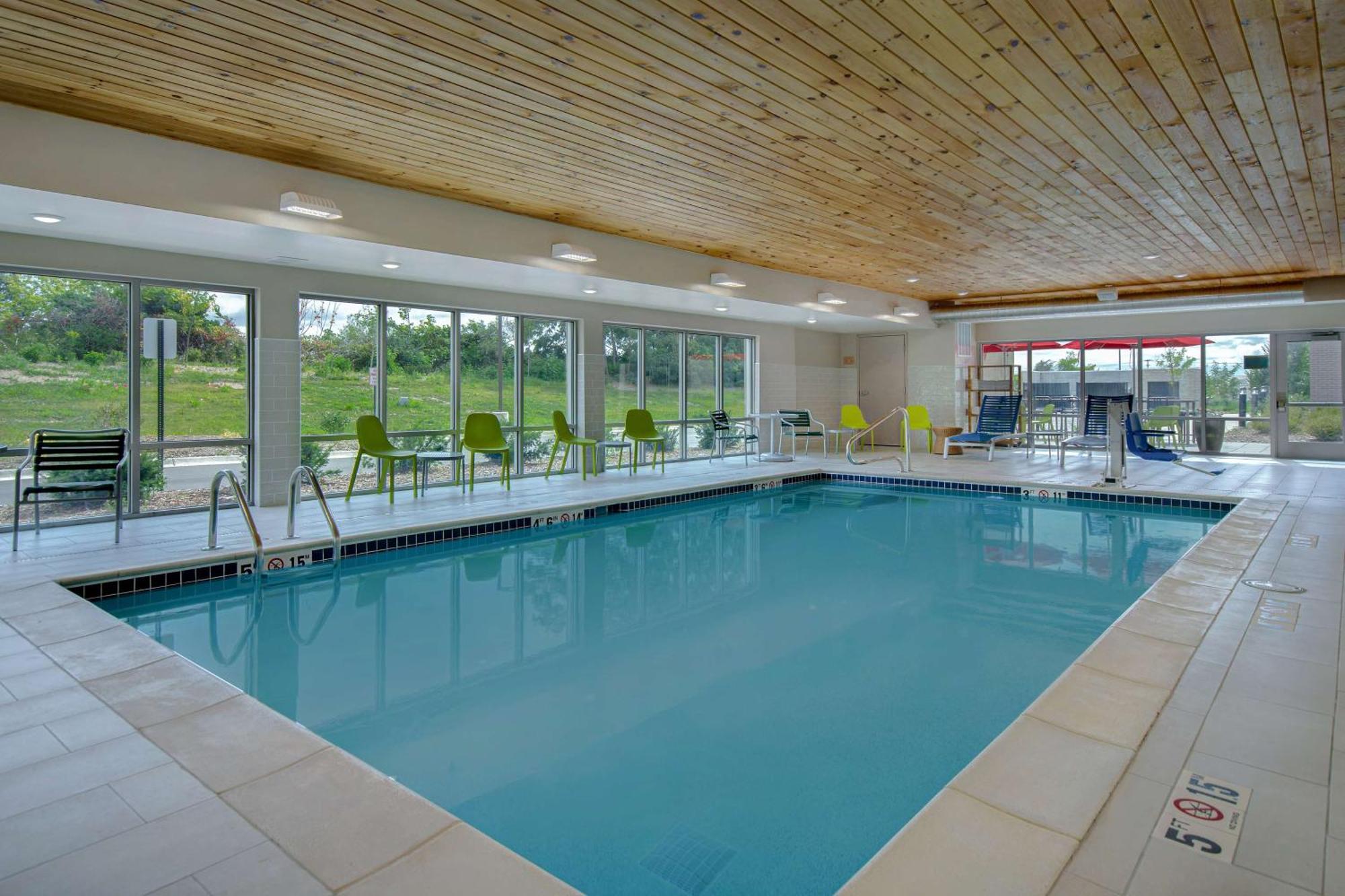 Home2 Suites By Hilton Grand Rapids Airport Kentwood Esterno foto