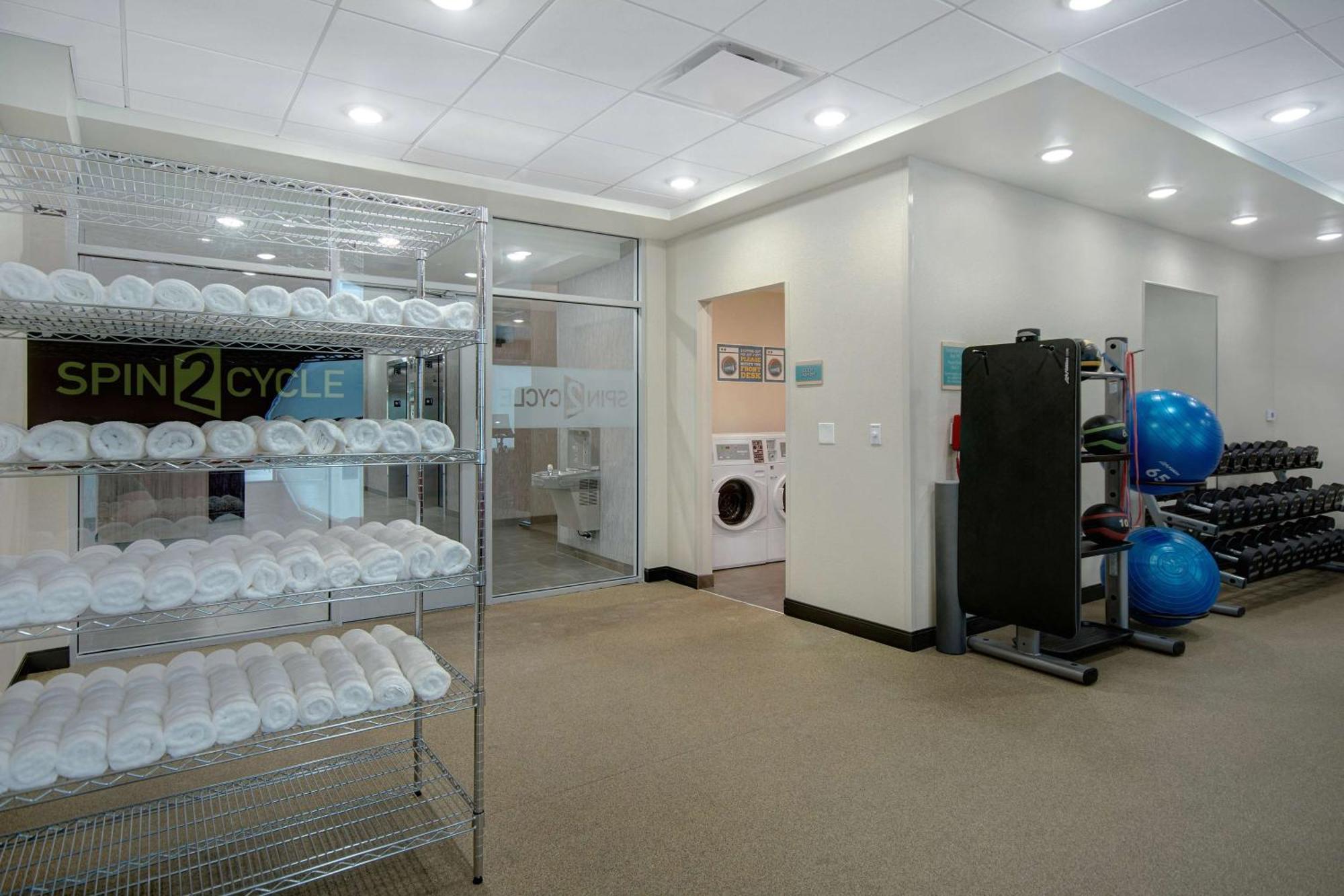 Home2 Suites By Hilton Grand Rapids Airport Kentwood Esterno foto