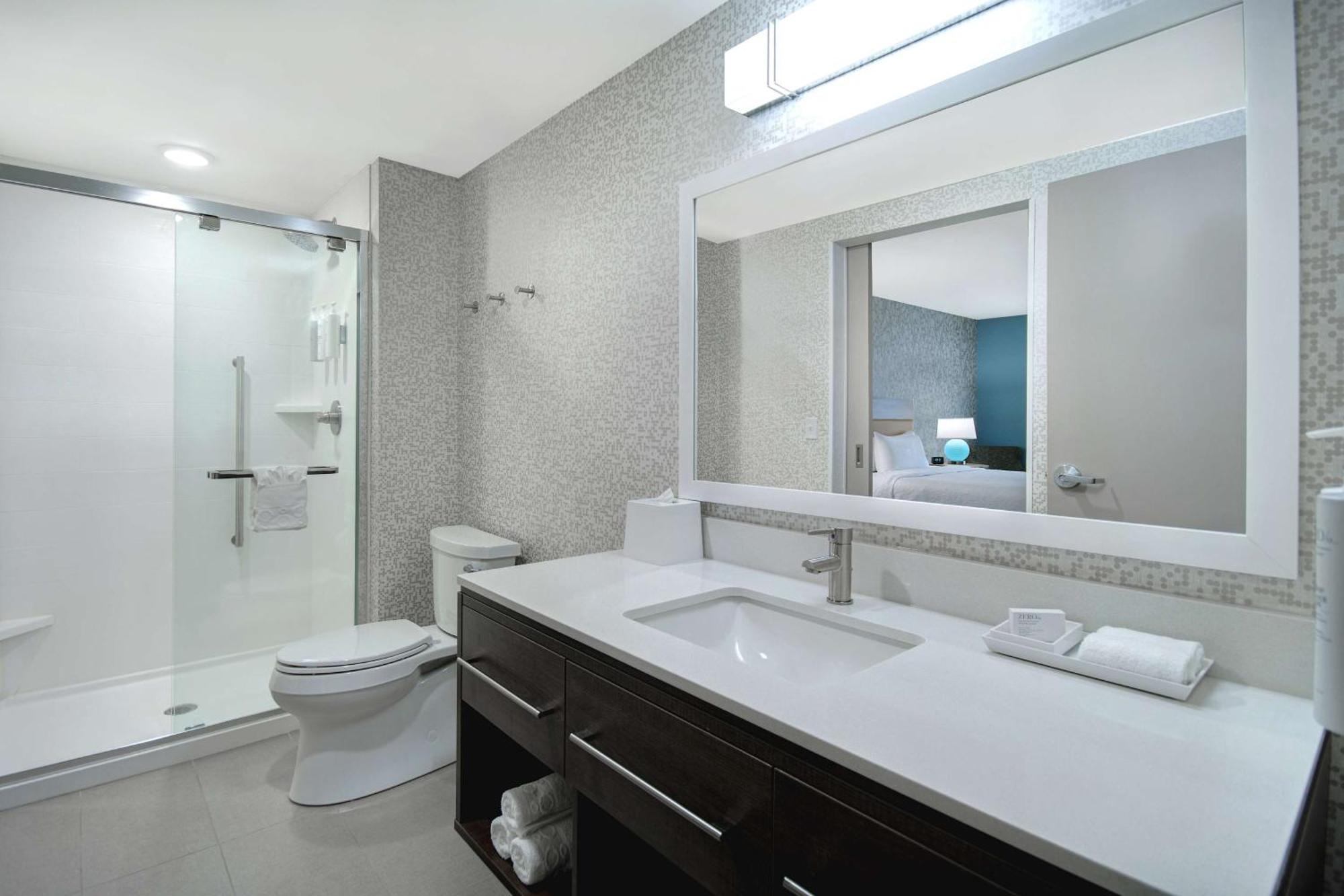Home2 Suites By Hilton Grand Rapids Airport Kentwood Esterno foto
