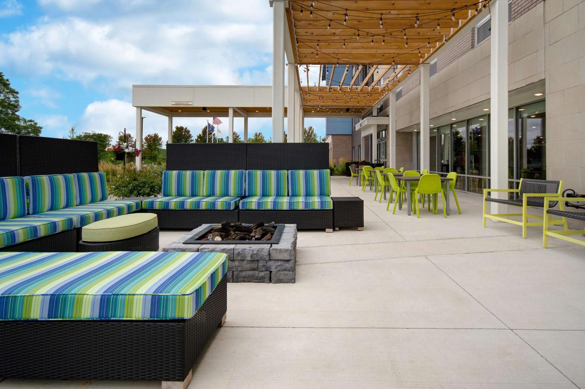 Home2 Suites By Hilton Grand Rapids Airport Kentwood Esterno foto