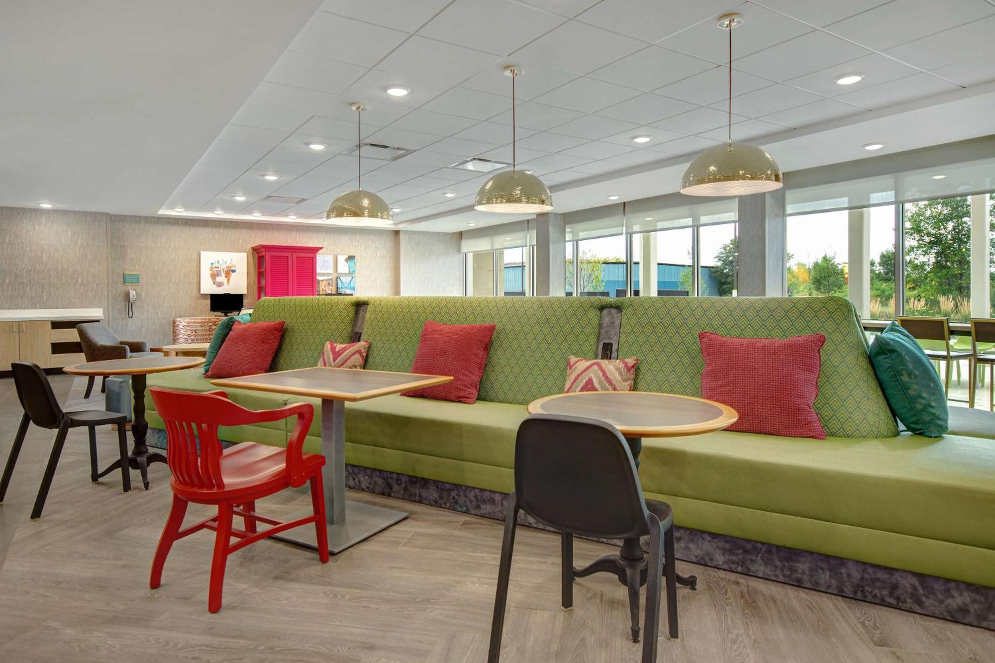 Home2 Suites By Hilton Grand Rapids Airport Kentwood Esterno foto