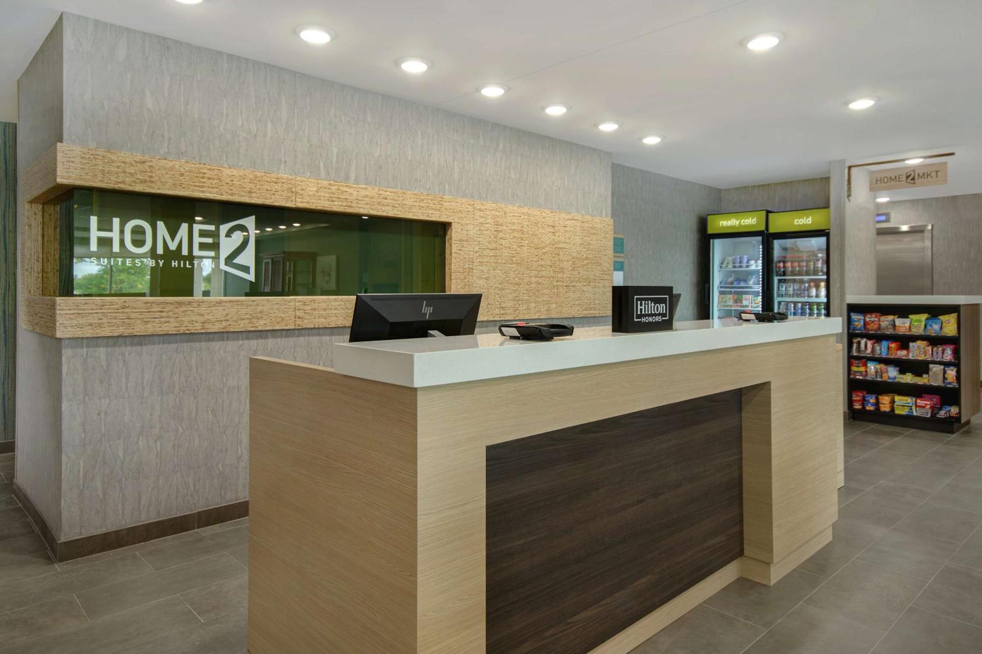 Home2 Suites By Hilton Grand Rapids Airport Kentwood Esterno foto
