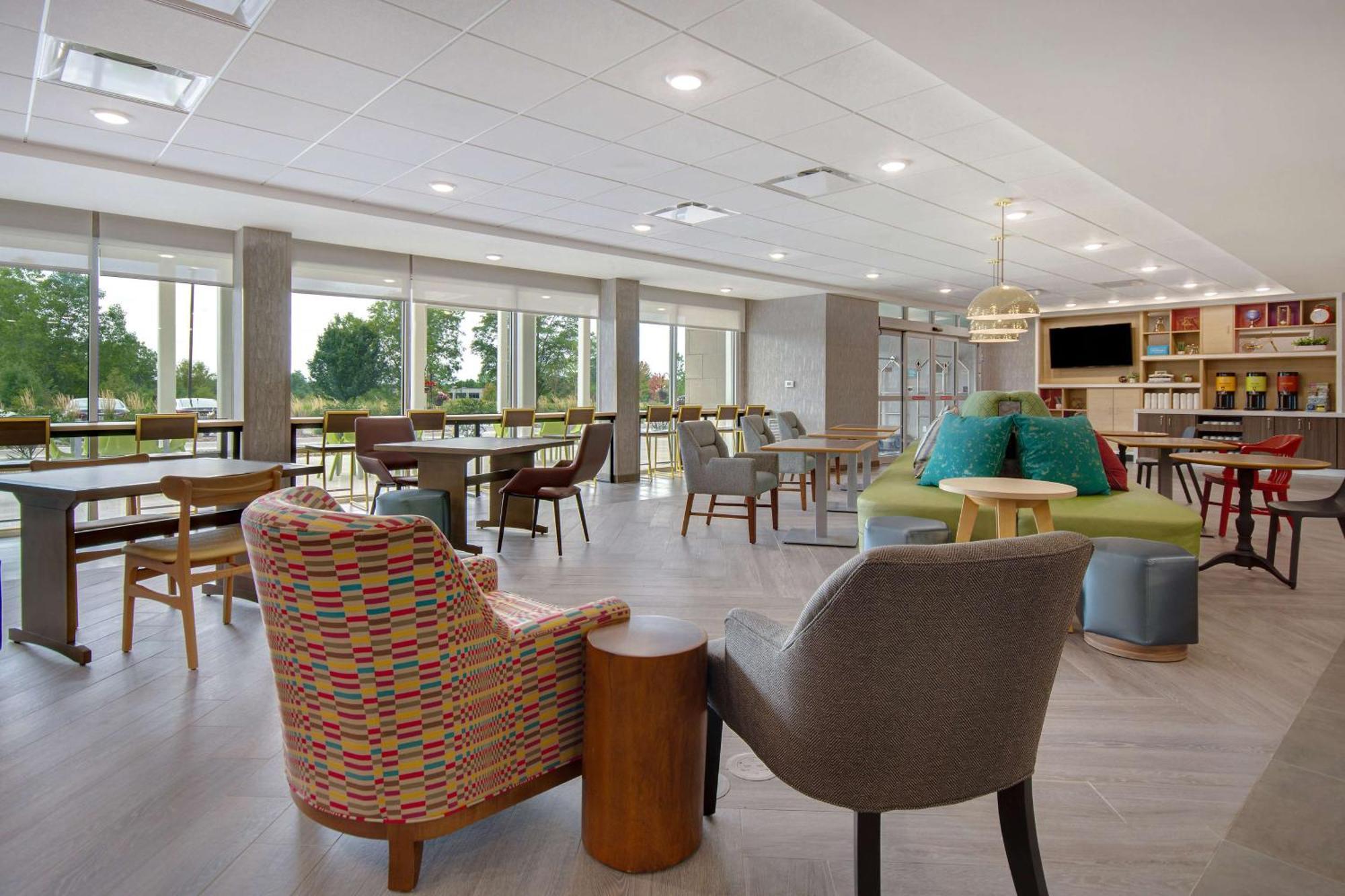 Home2 Suites By Hilton Grand Rapids Airport Kentwood Esterno foto